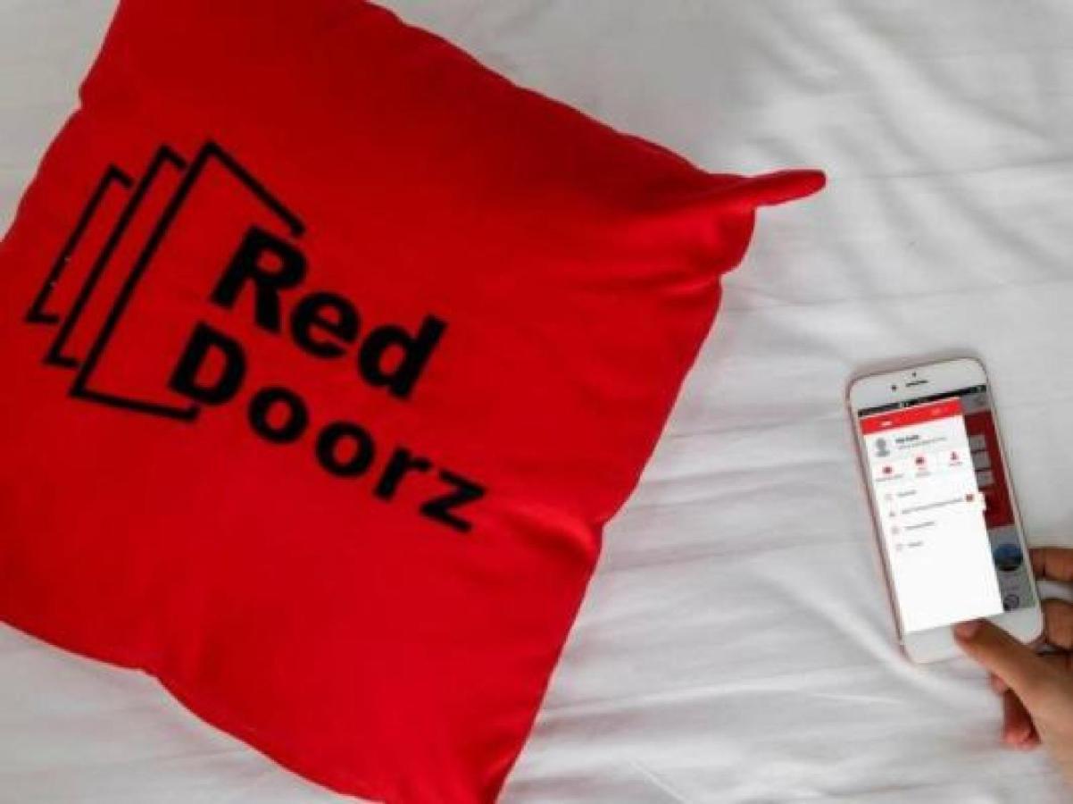 מלון Reddoorz Plus Near Keraton Yogyakarta 2 מראה חיצוני תמונה